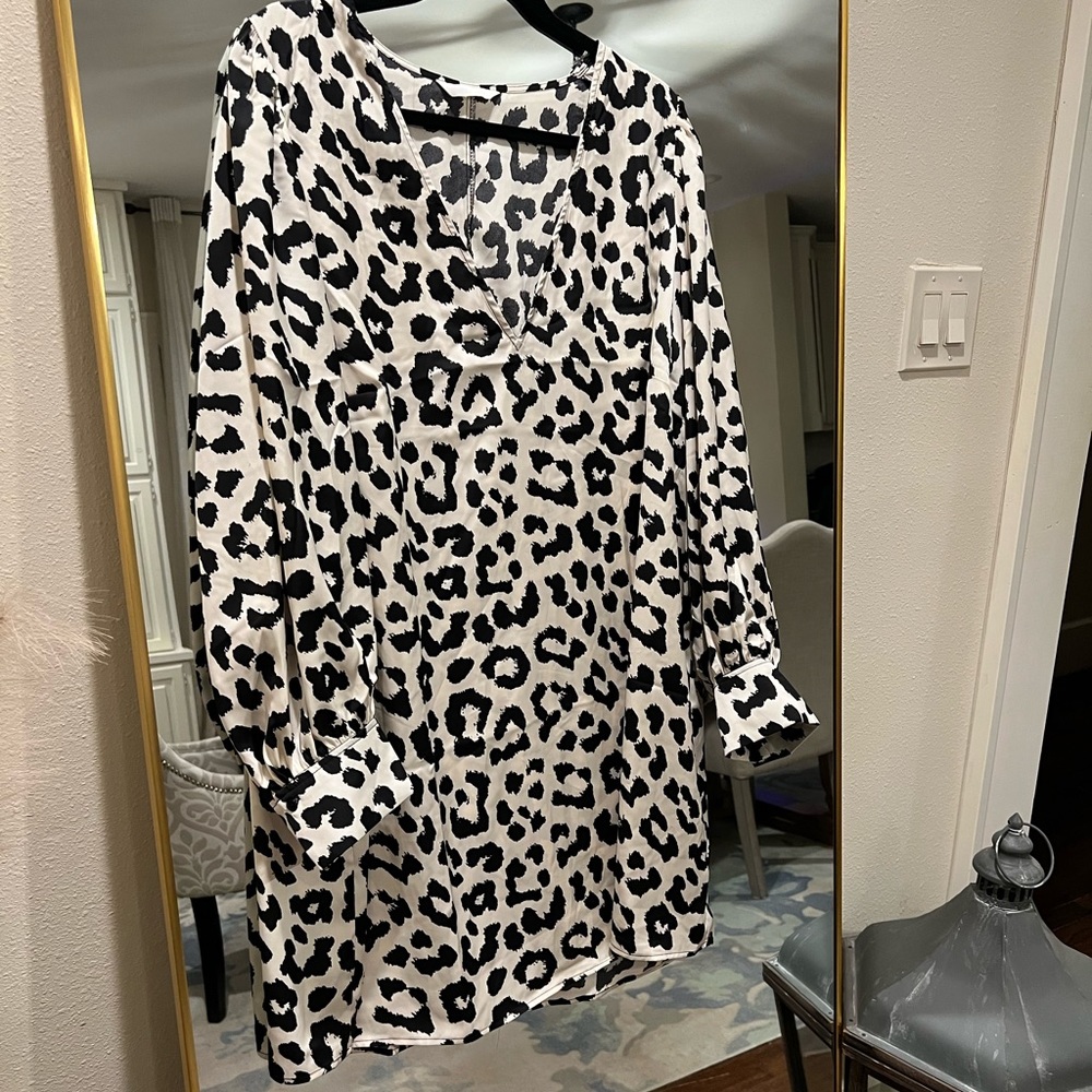 Long sleeve leopard print dress